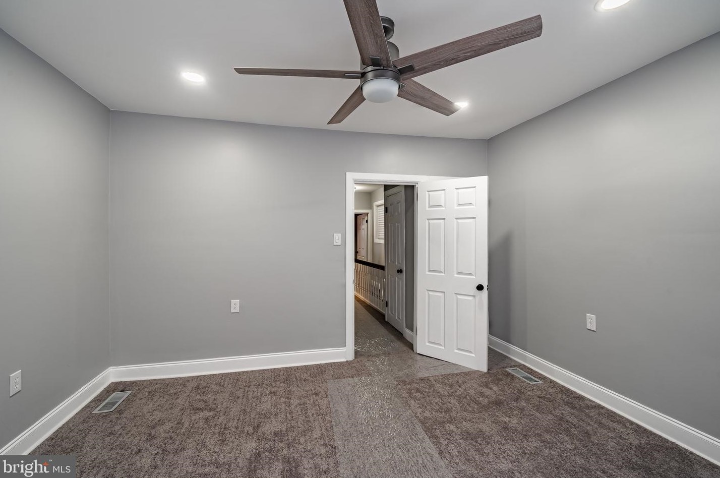 409 24th St, Wilmington DE  19802-3402 exterior