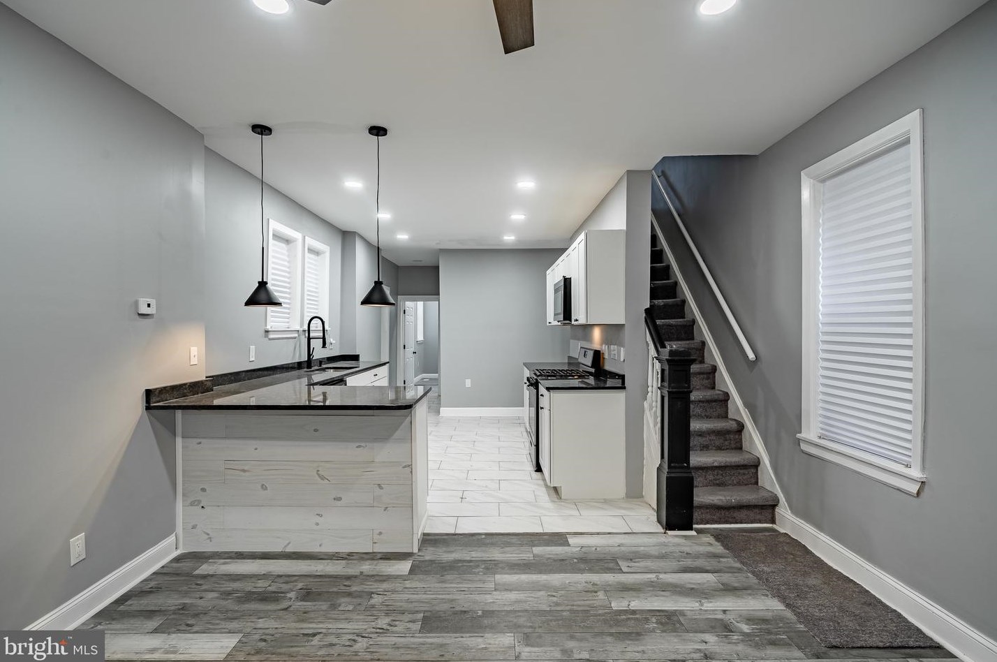 409 24th St, Wilmington DE  19802-3402 exterior