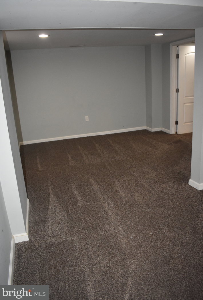 48 Chelwynne Rd, New Castle DE exterior