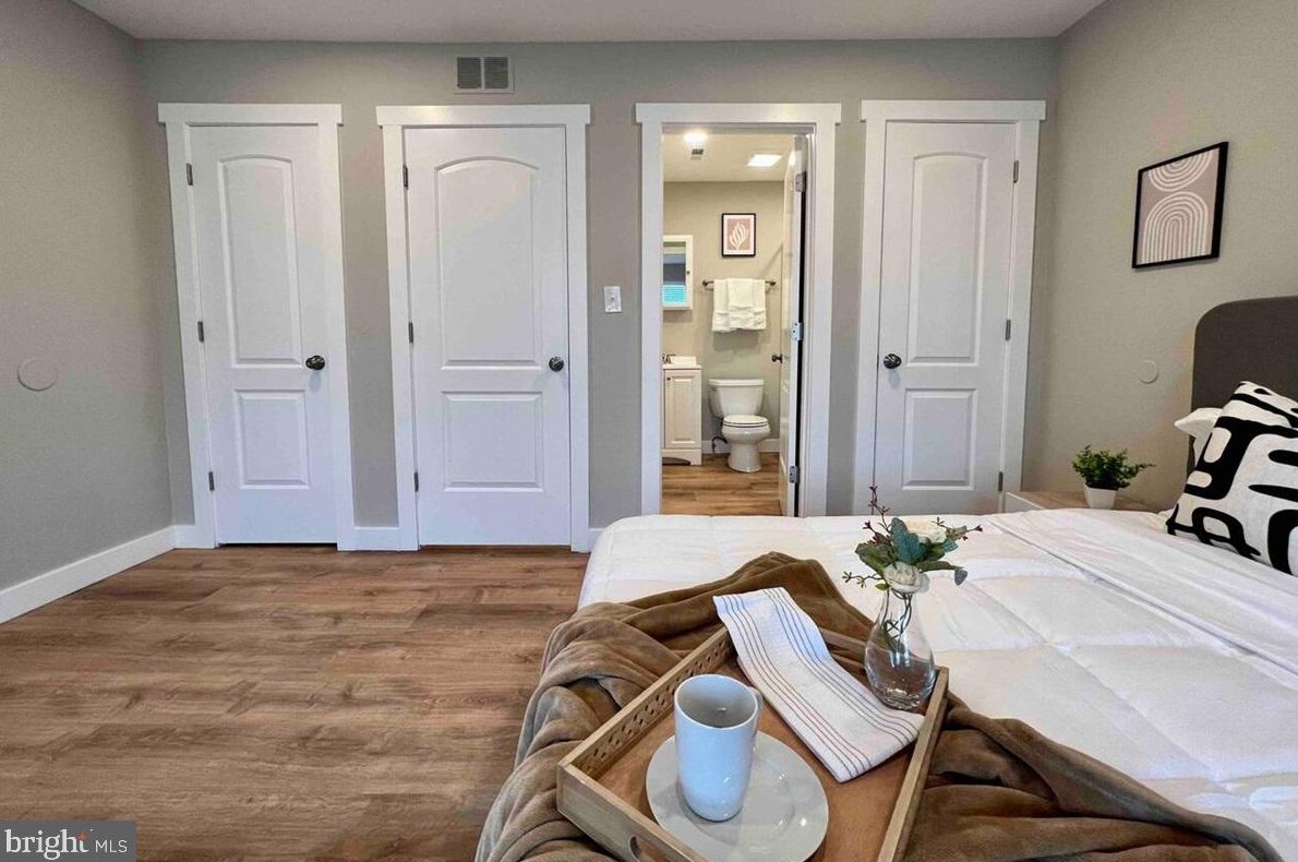 215 6th St, Wilmington DE  19801-2216 exterior