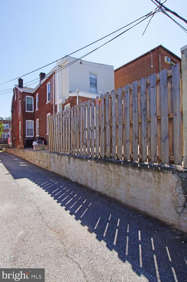 1409 Clayton St, Wilmington DE  19806-4005 exterior