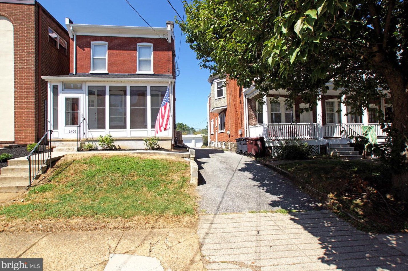 1409 Clayton St, Wilmington DE  19806-4005 exterior