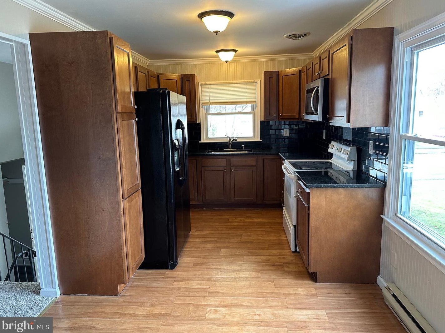 257 Oakfield Dr, Newark DE  19713-2445 exterior