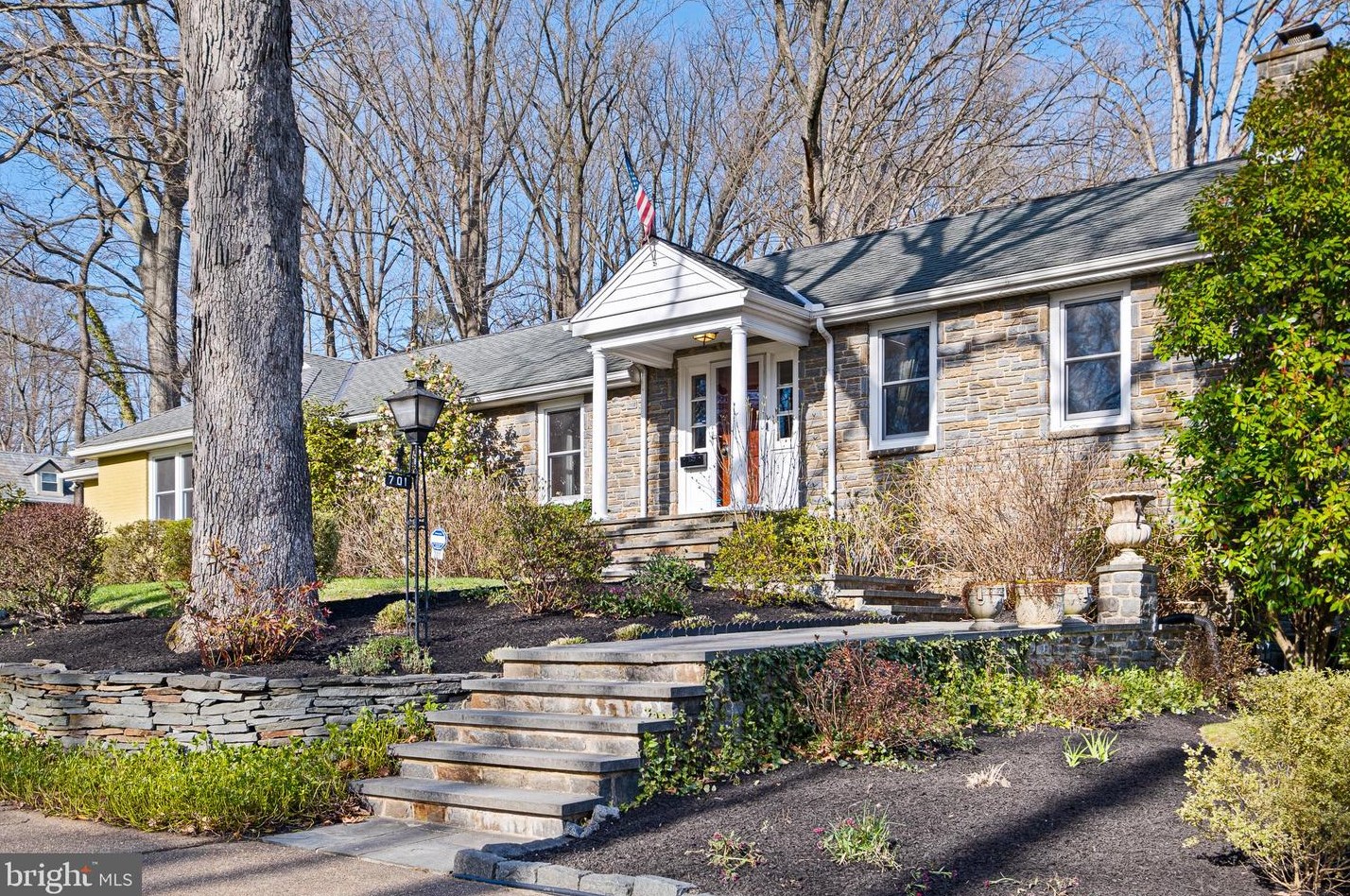 701 Matson Run Pkwy, Wilmington DE  19802-1108 exterior