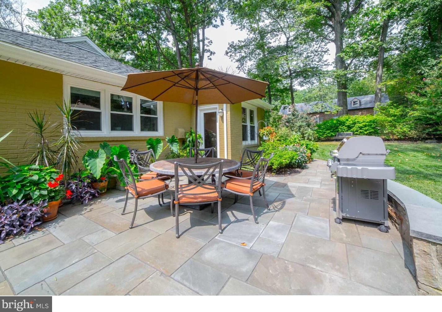 701 Matson Run Pkwy, Wilmington DE  19802-1108 exterior