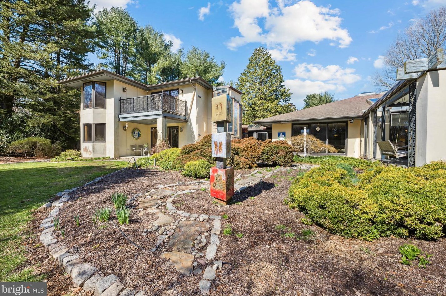 4002 Springfield Ln, Wilmington DE  19807-2251 exterior