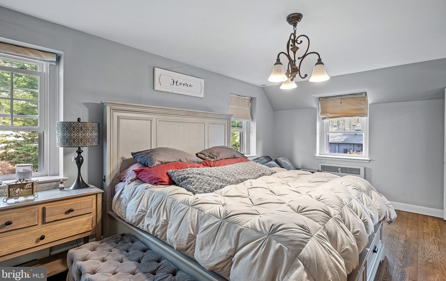 402 Irving Dr, Wilmington DE  19802-1218 exterior