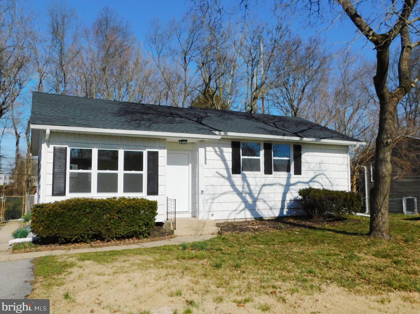 151 Rutherford Dr, Newark DE 19713-2024 exterior