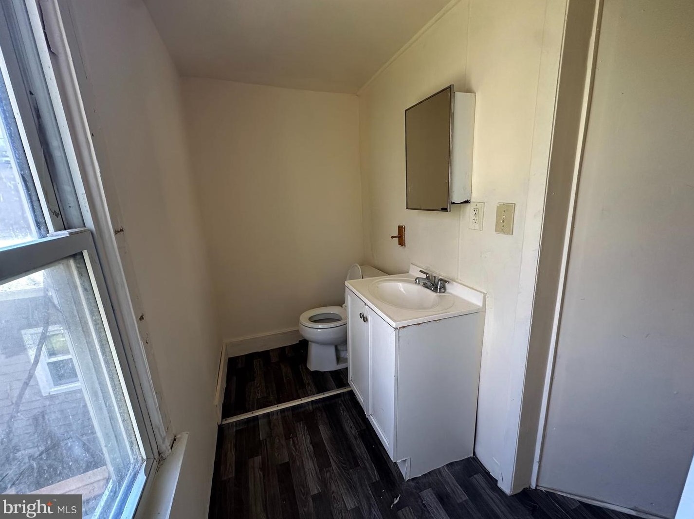 721 6 St, Wilmington DE  19801-2030 exterior