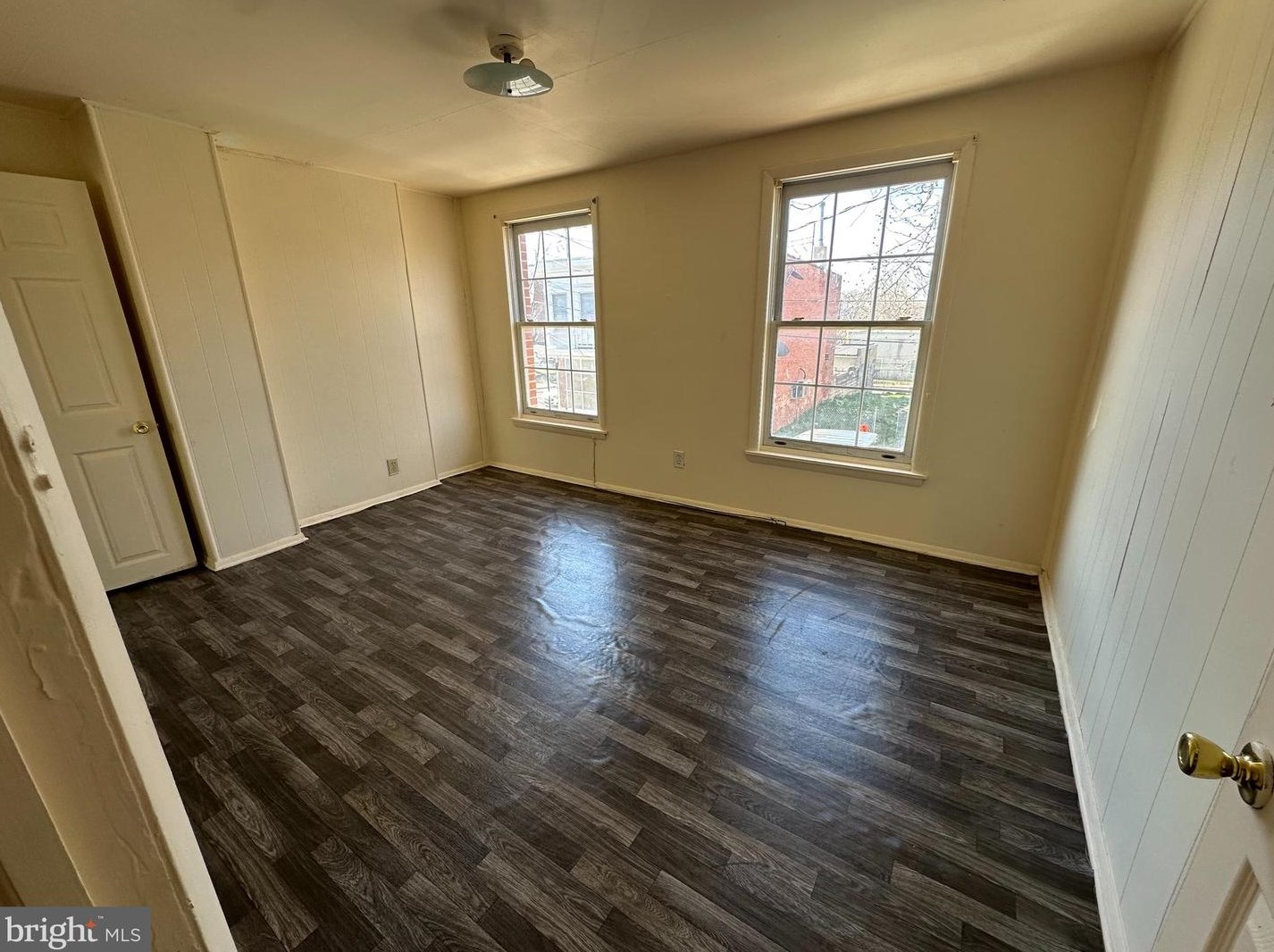 721 6 St, Wilmington DE  19801-2030 exterior