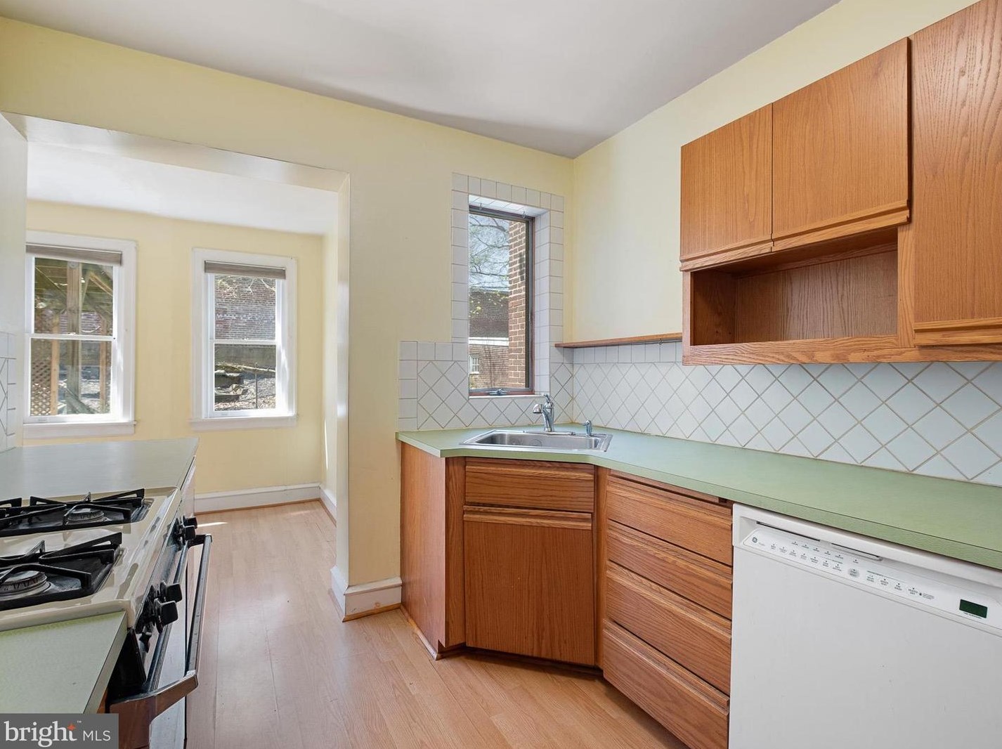 1408 Lovering Ave, Wilmington DE  19806-3018 exterior