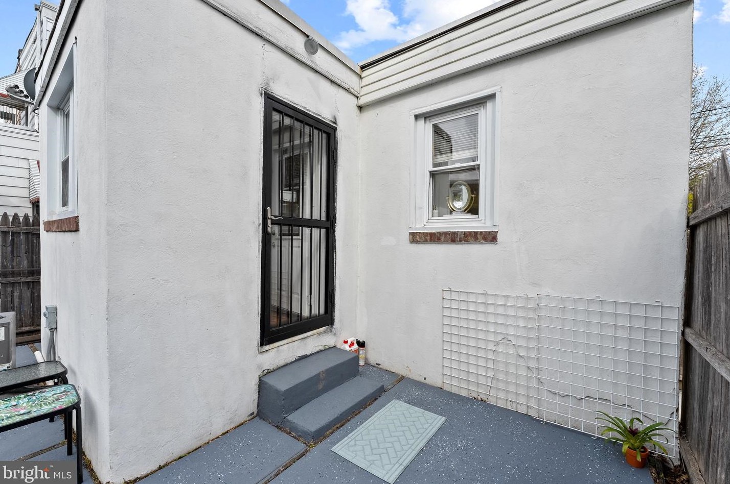 902 Anchorage St, Wilmington DE  19805-4804 exterior