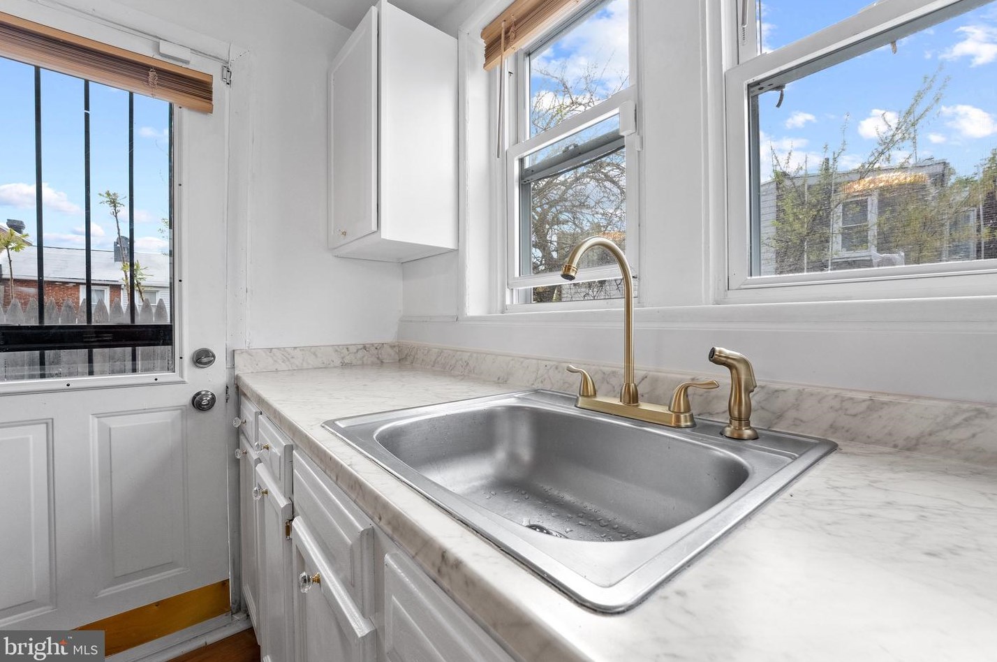 902 Anchorage St, Wilmington DE  19805-4804 exterior