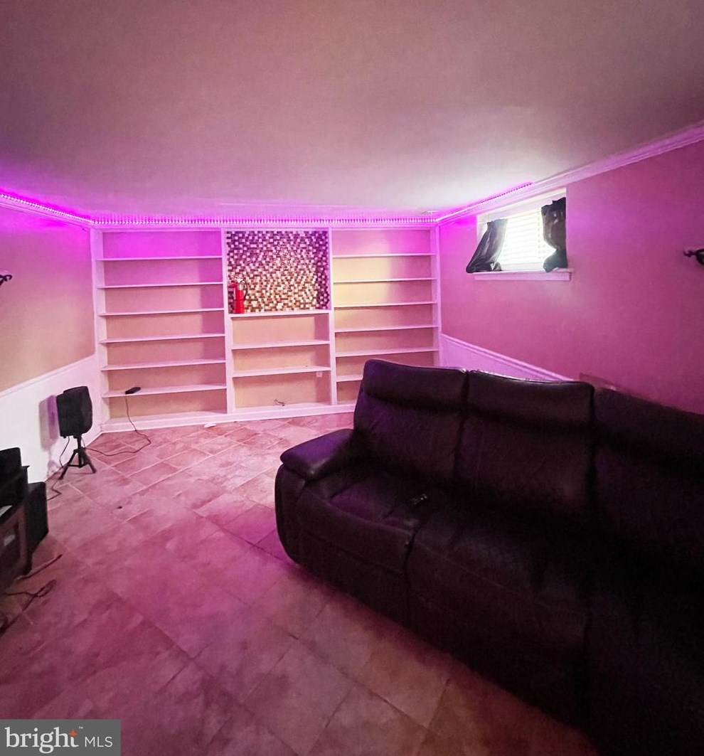 1 Broadleaf Dr, Newark DE 19702-3509 exterior