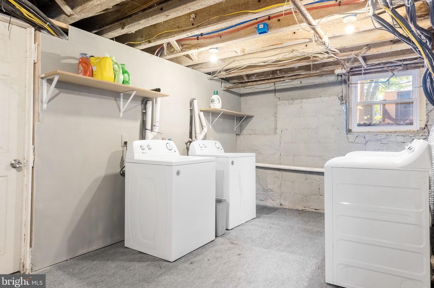 1608 Broom St, Wilmington DE  19806-3035 exterior