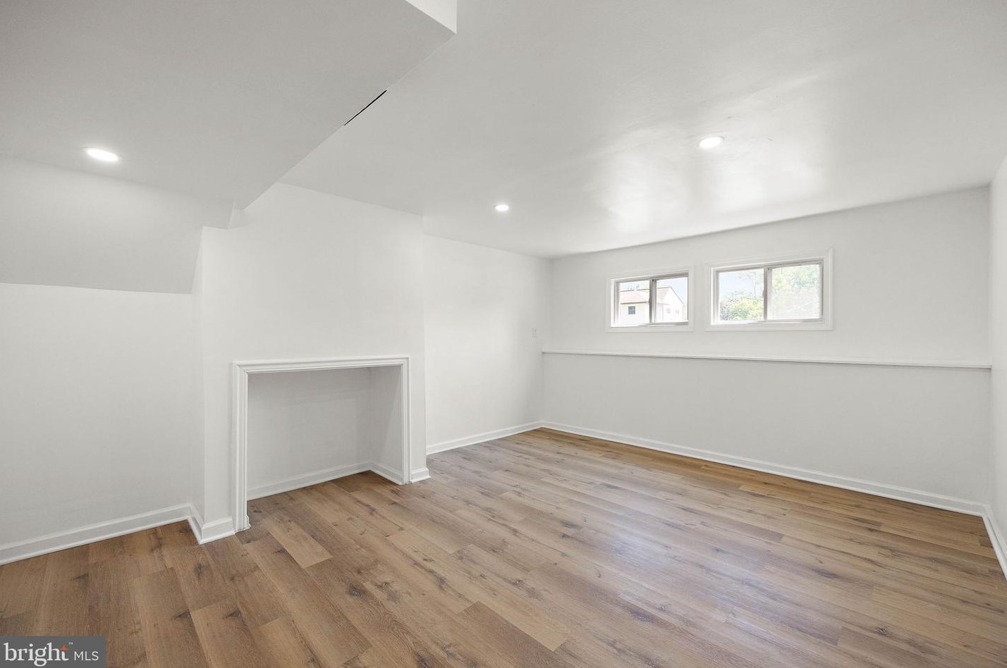 25 Matthews Rd, Newark DE  19713-2554 exterior