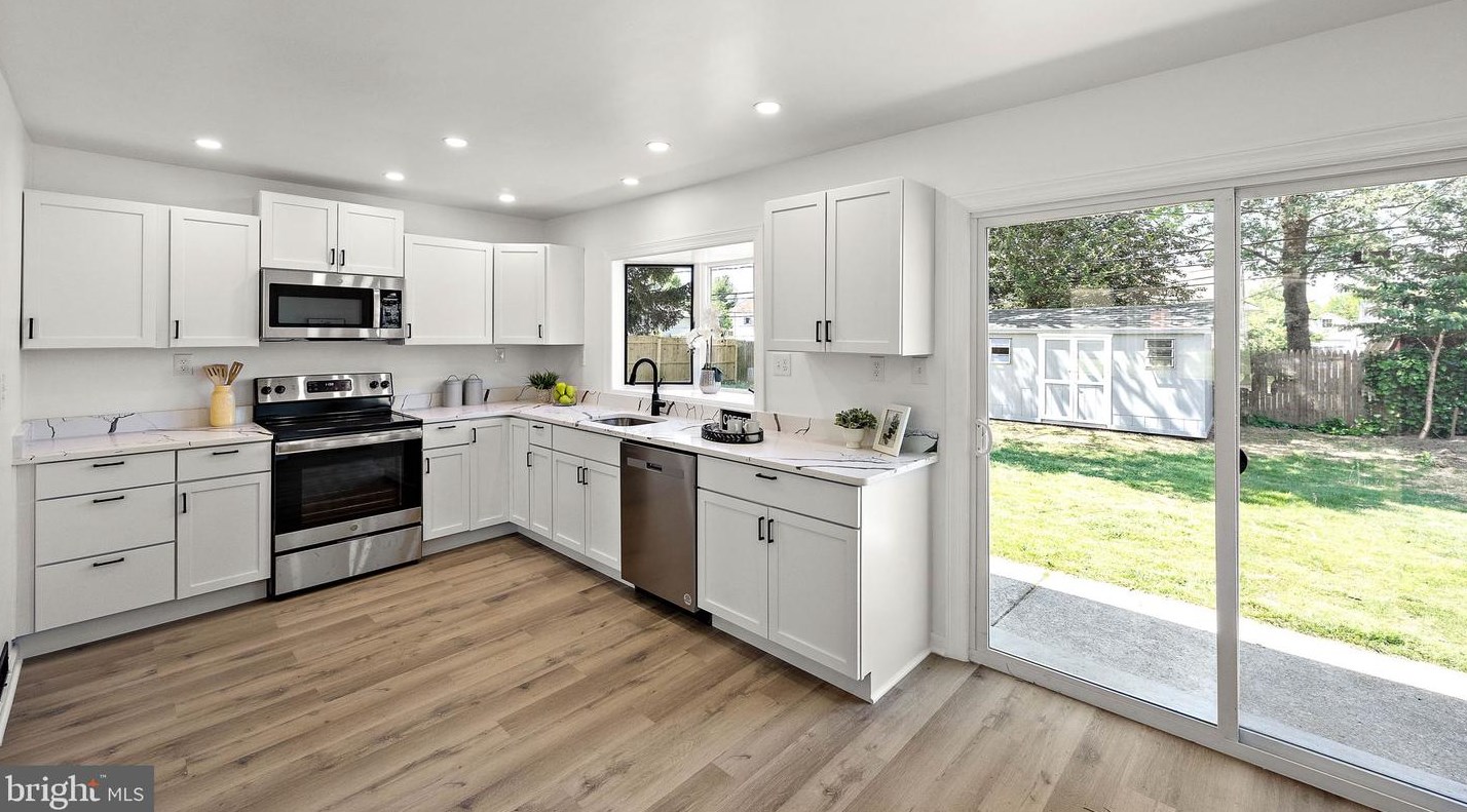 25 Matthews Rd, Newark DE  19713-2554 exterior