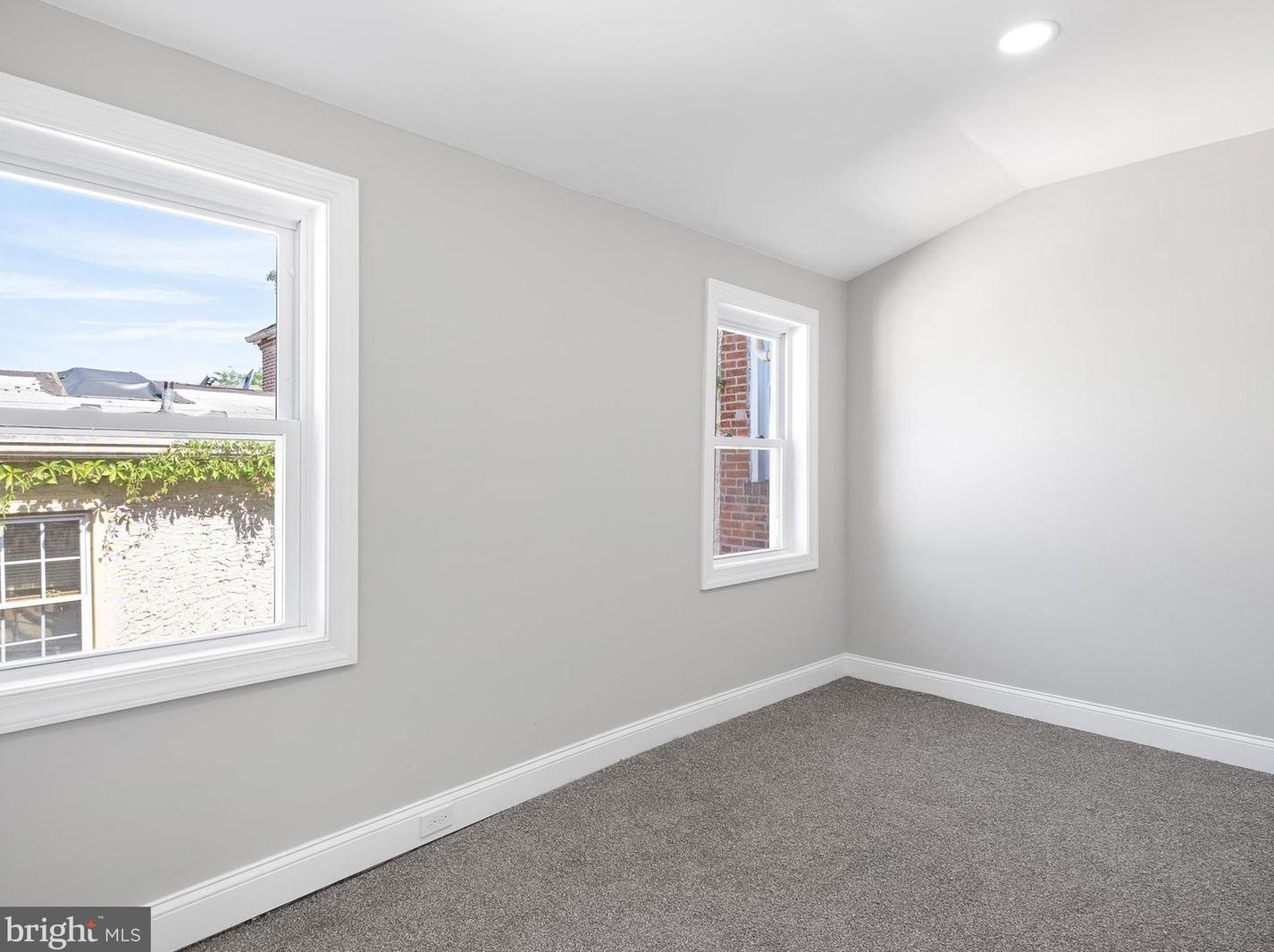 618 7th St, Wilmington DE  19801-2050 exterior