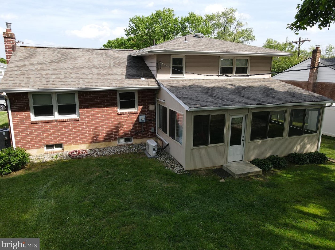 1223 Mckennans Church Rd, Wilmington DE  19808-2130 exterior