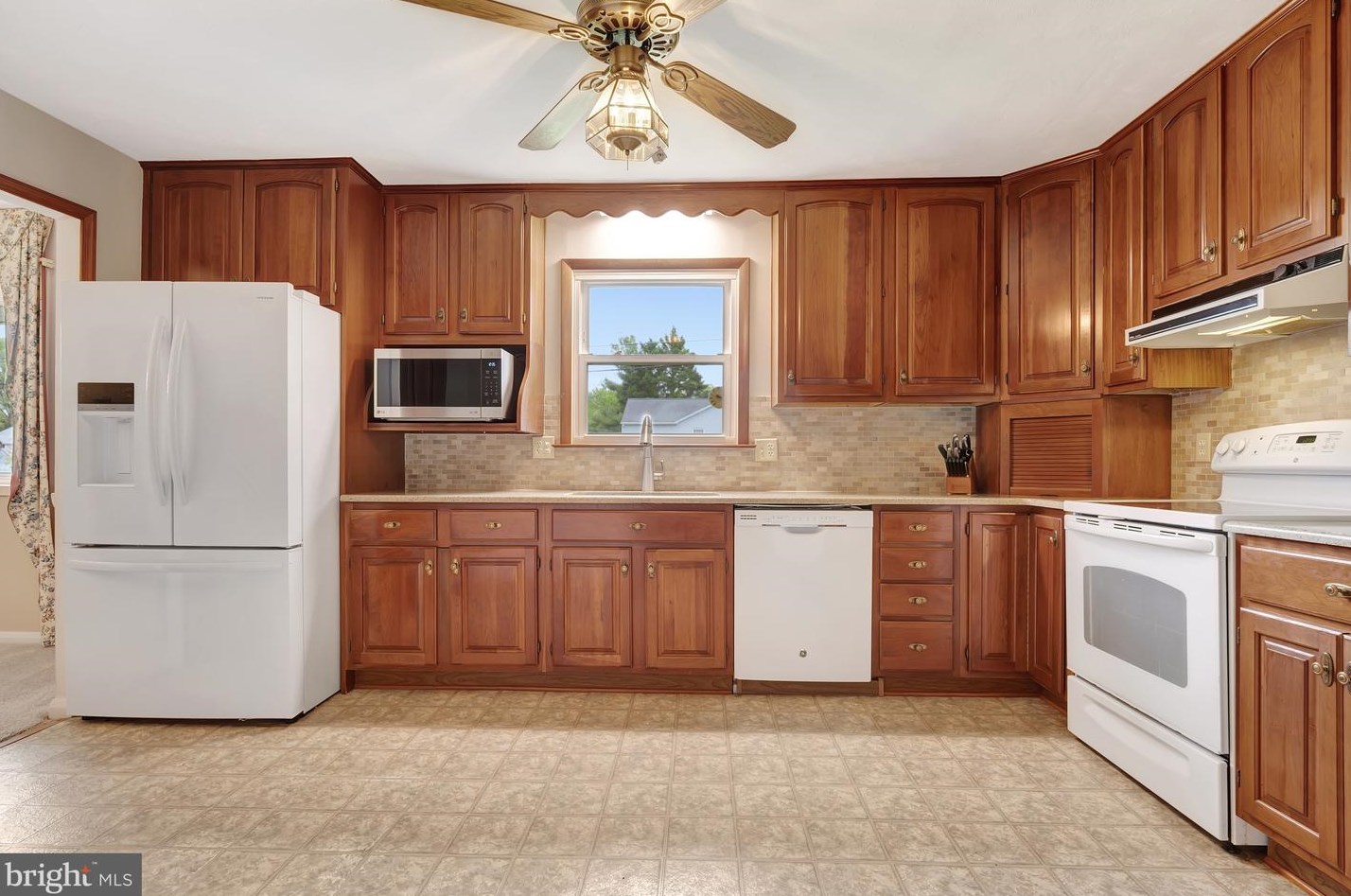 49 Cordele Rd, Newark DE 19711-5610 exterior