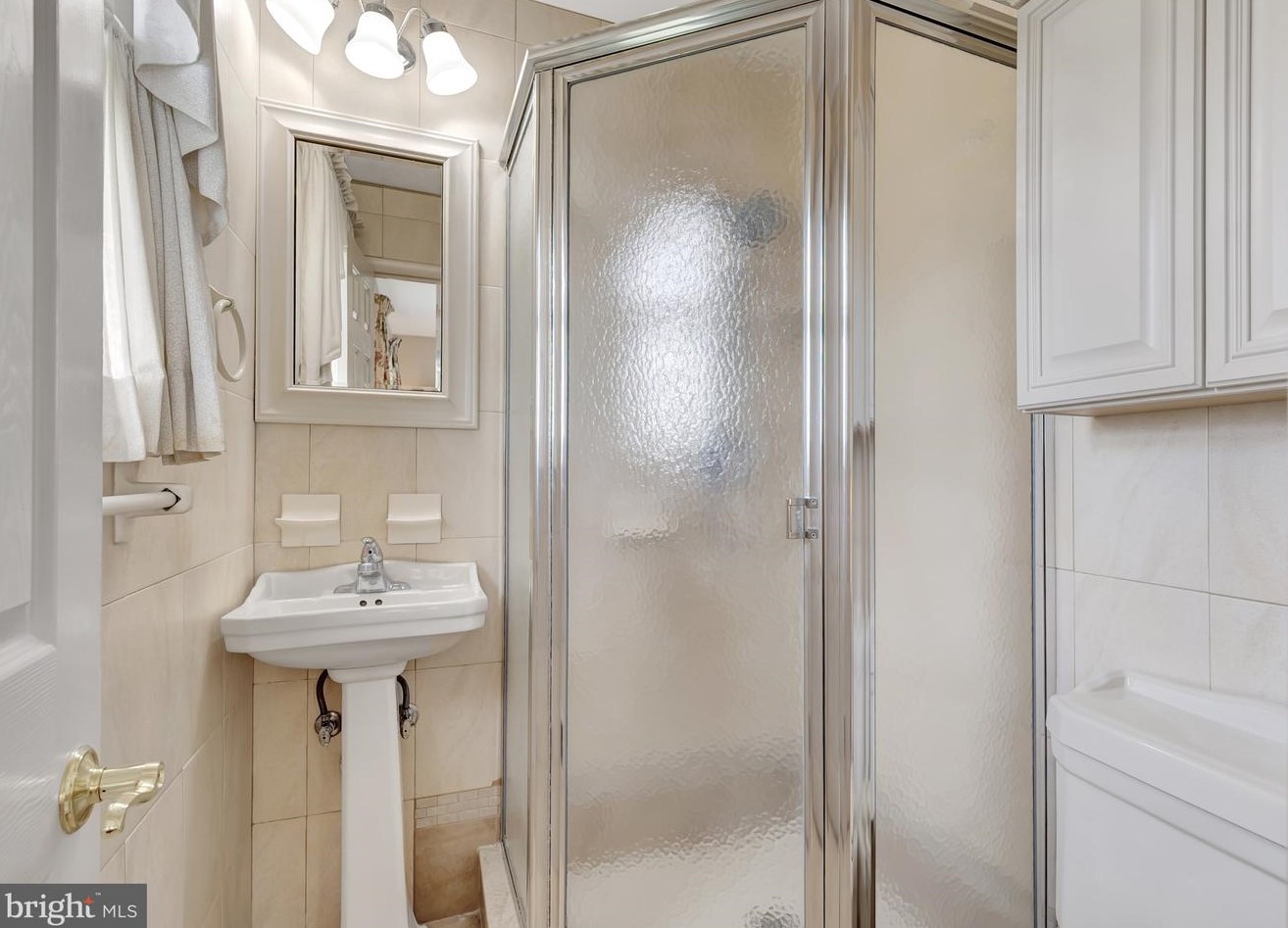 49 Cordele Rd, Newark DE 19711-5610 exterior