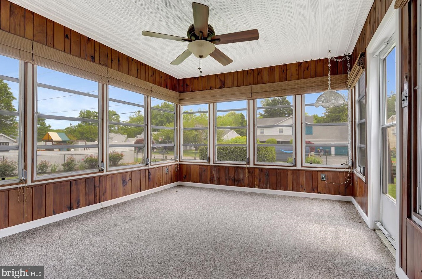 49 Cordele Rd, Newark DE 19711-5610 exterior