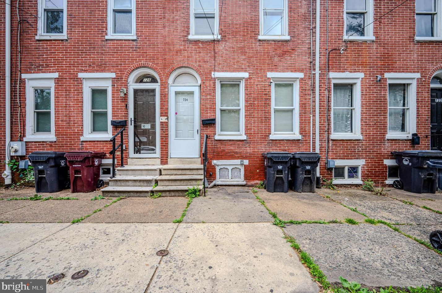 724 Pine St, Wilmington DE  19801-4221 exterior