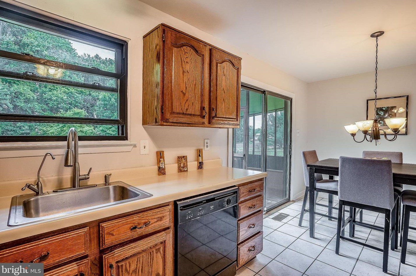 5 Cavallero Ct, New Castle DE 19720-4658 exterior