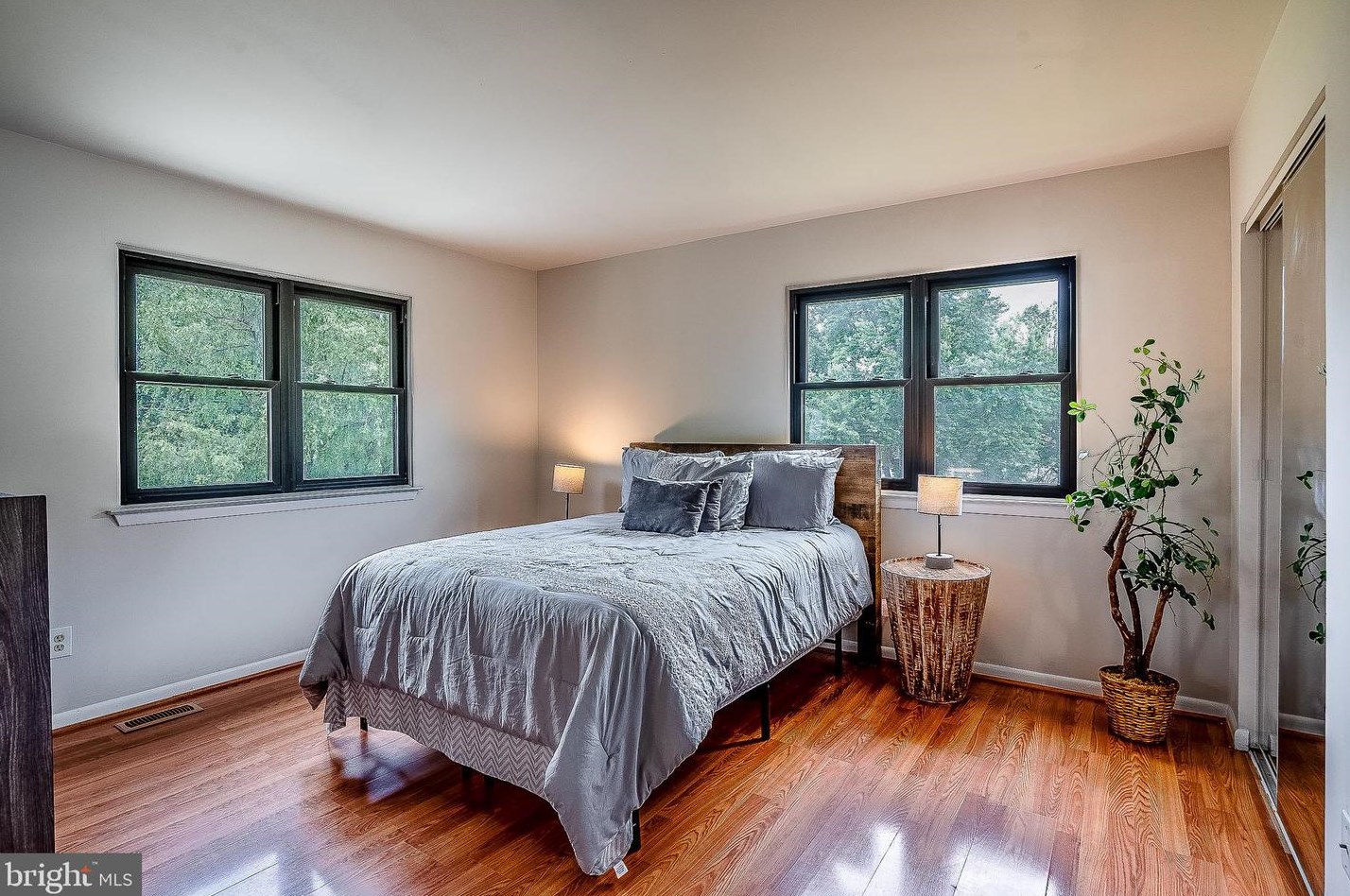 5 Cavallero Ct, New Castle DE 19720-4658 exterior