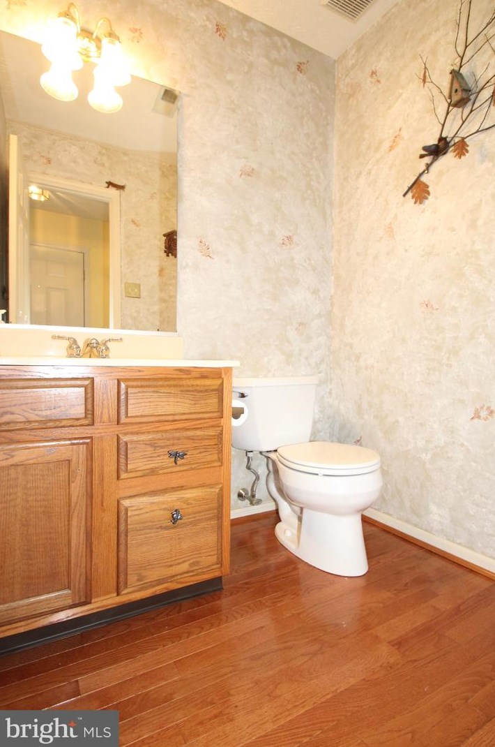 16 Galloway Ct, Newark DE 19711-1507 exterior