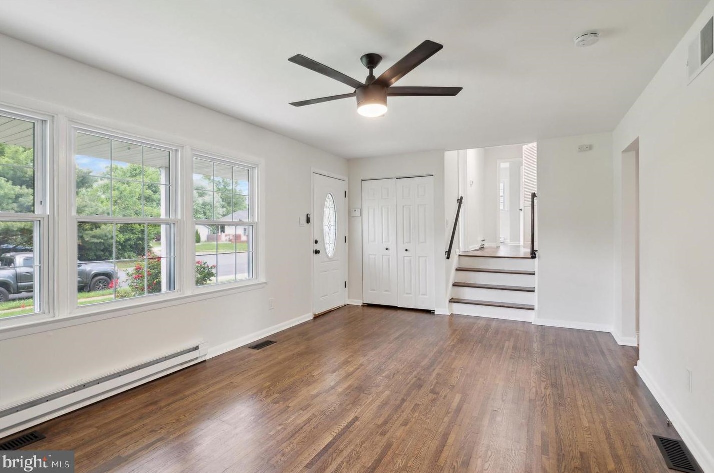 268 Oakfield Dr, Newark DE 19713-2451 exterior