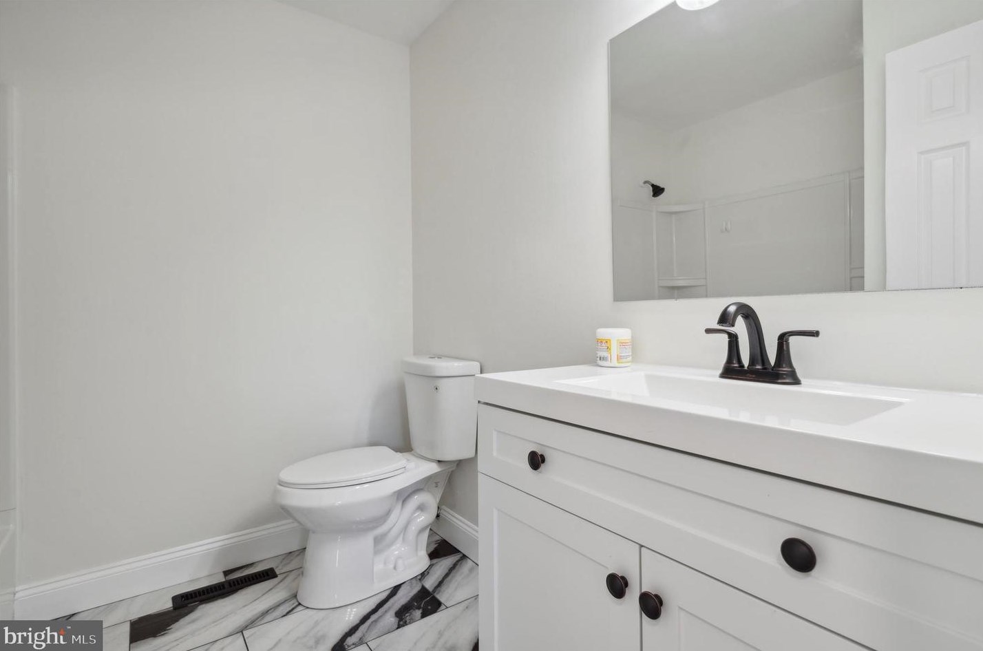 268 Oakfield Dr, Newark DE 19713-2451 exterior