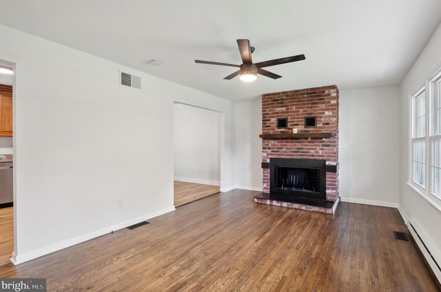 268 Oakfield Dr, Newark DE 19713-2451 exterior