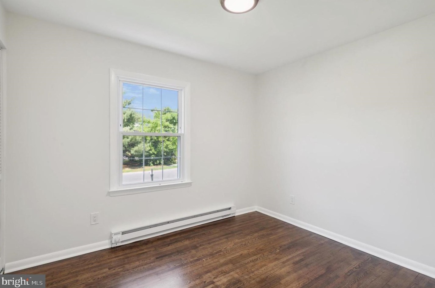 268 Oakfield Dr, Newark DE 19713-2451 exterior