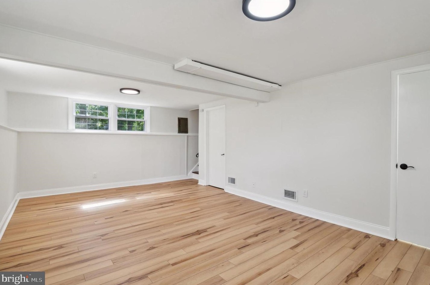 268 Oakfield Dr, Newark DE 19713-2451 exterior