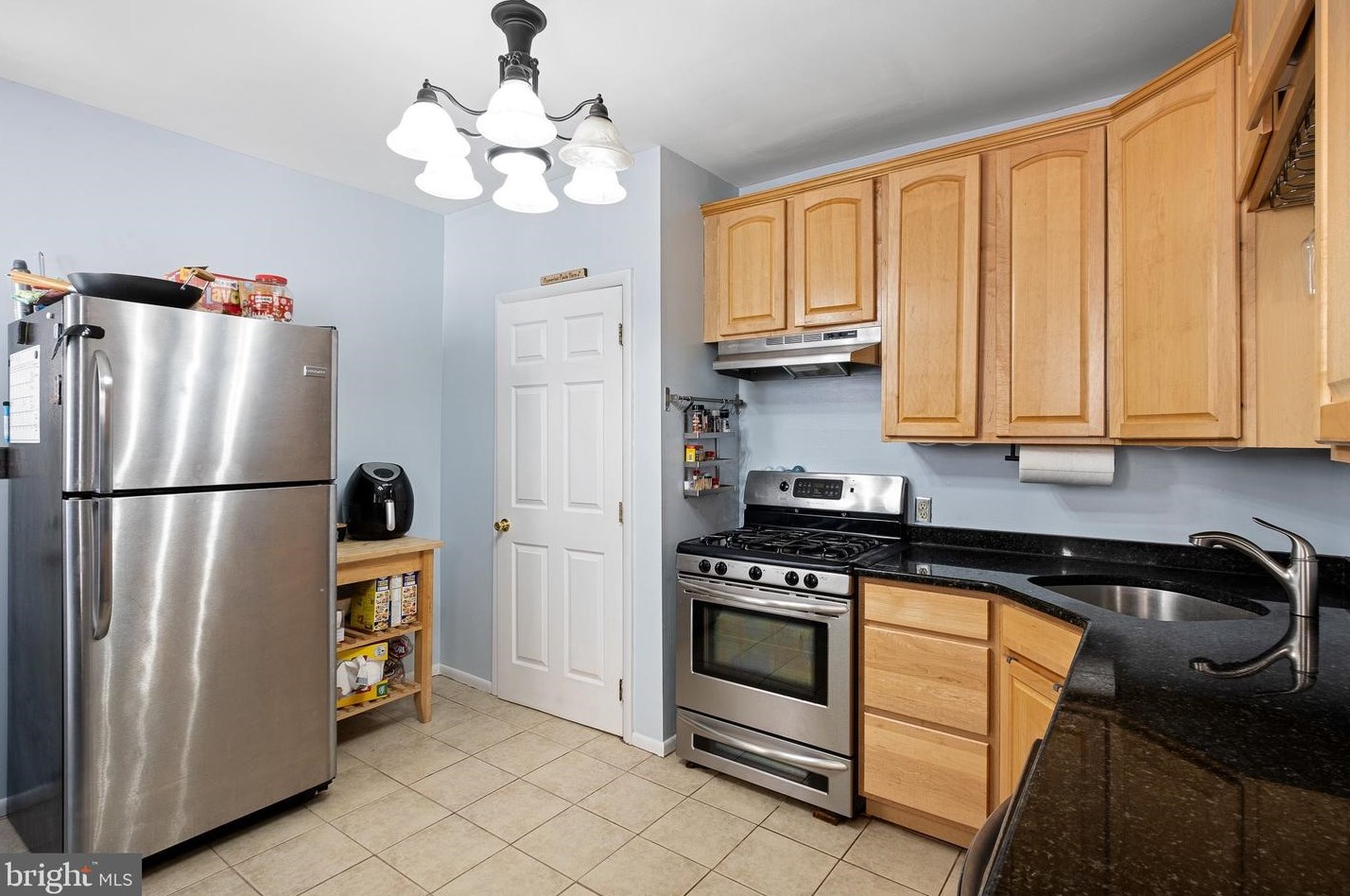 1604 14th St, Wilmington DE  19806-4002 exterior