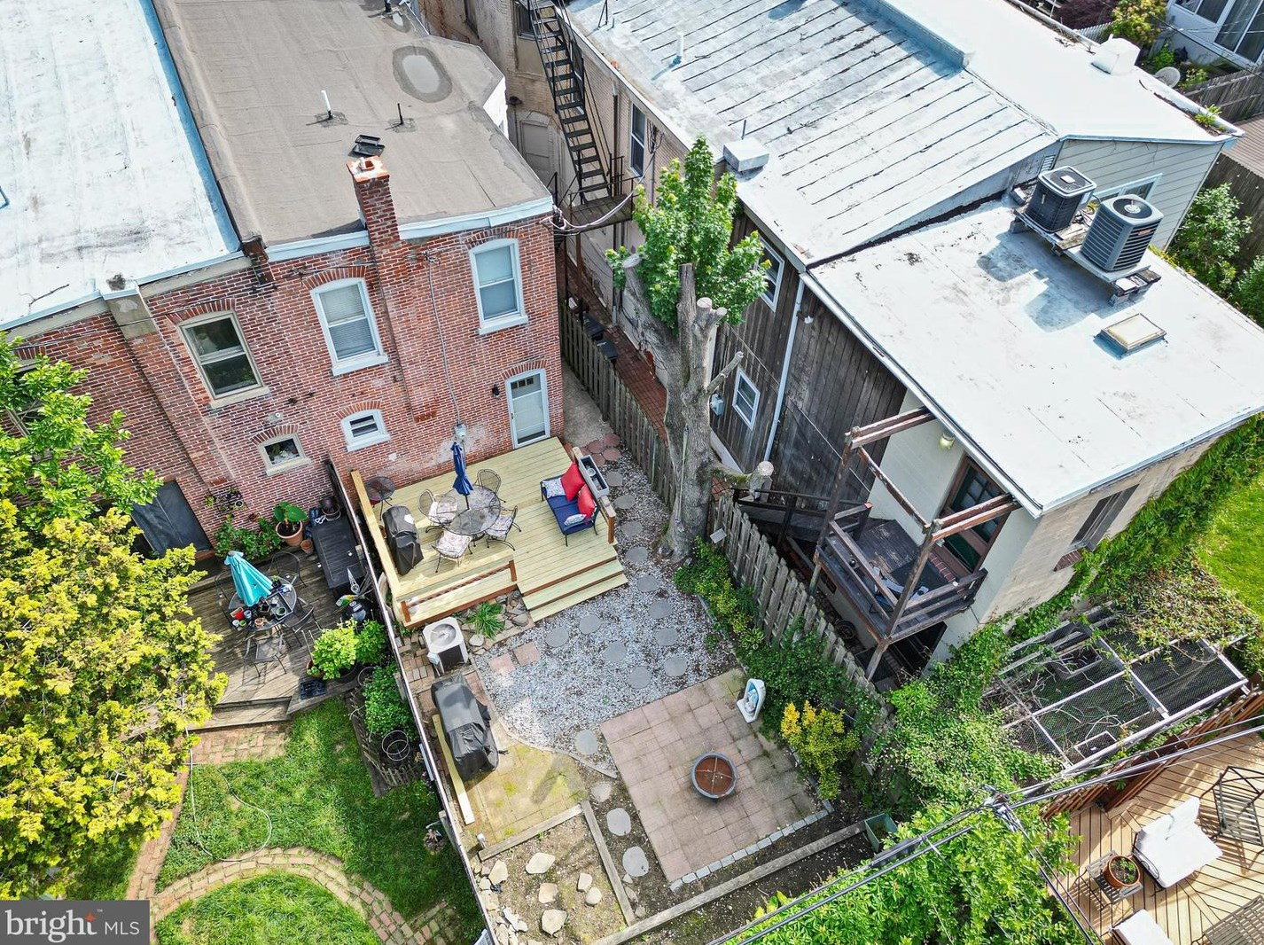 1604 14th St, Wilmington DE  19806-4002 exterior