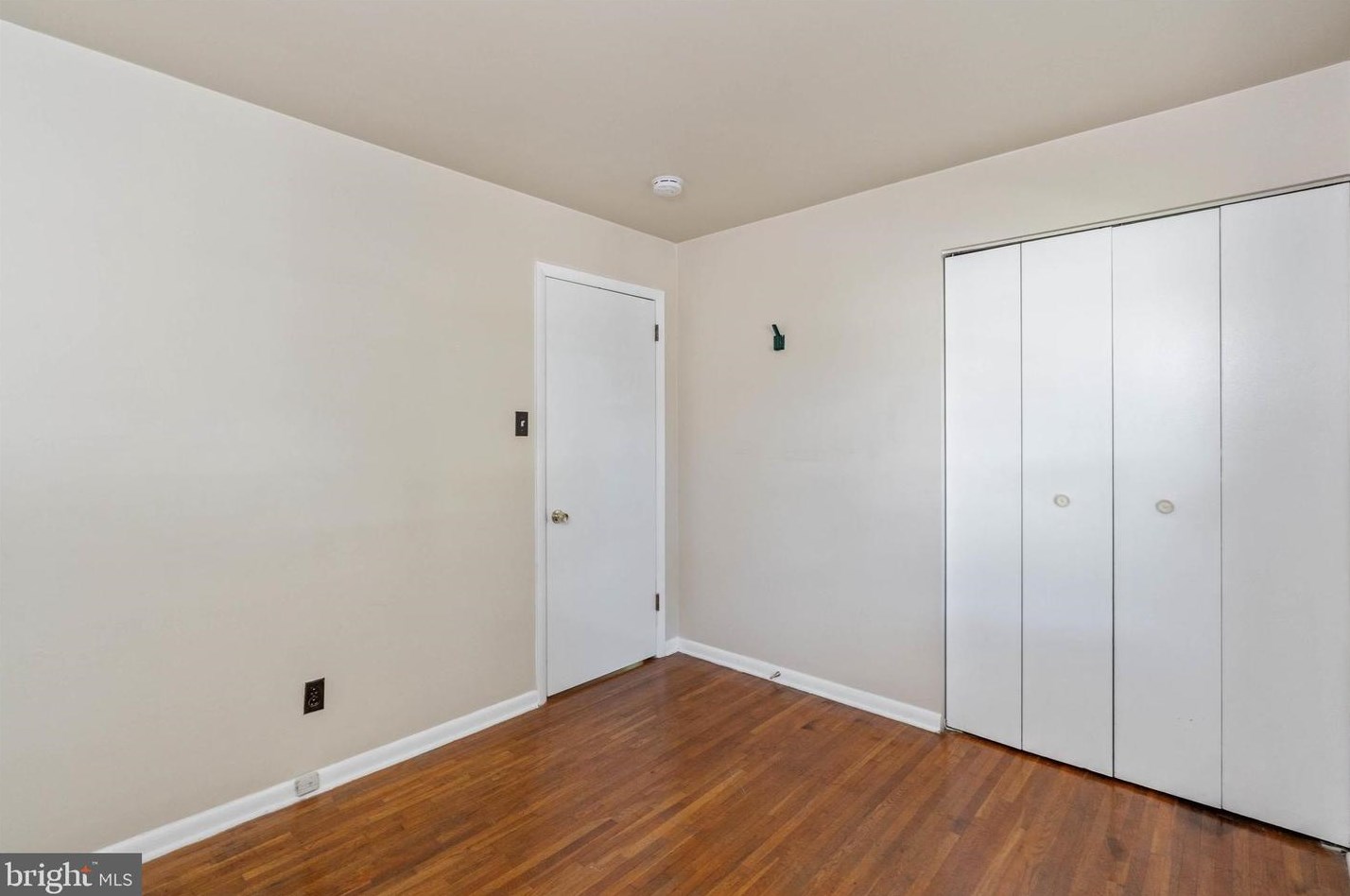 821 Broadfield Dr, Newark DE 19713-2724 exterior