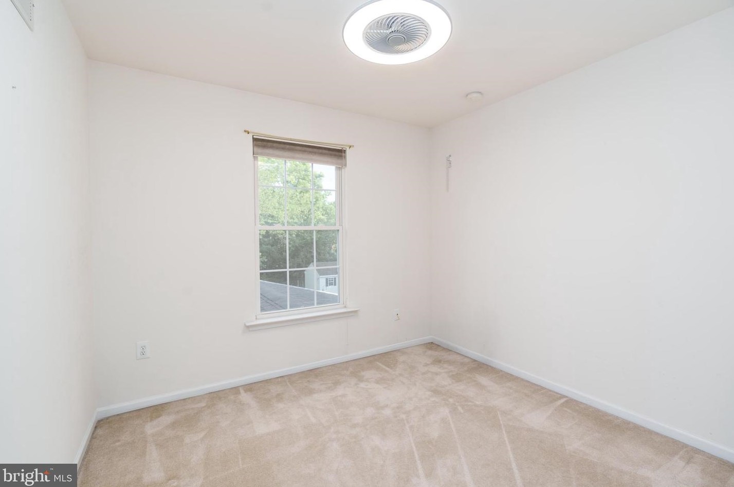 1676 Old Baltimore Pike, Newark DE 19702-1533 exterior