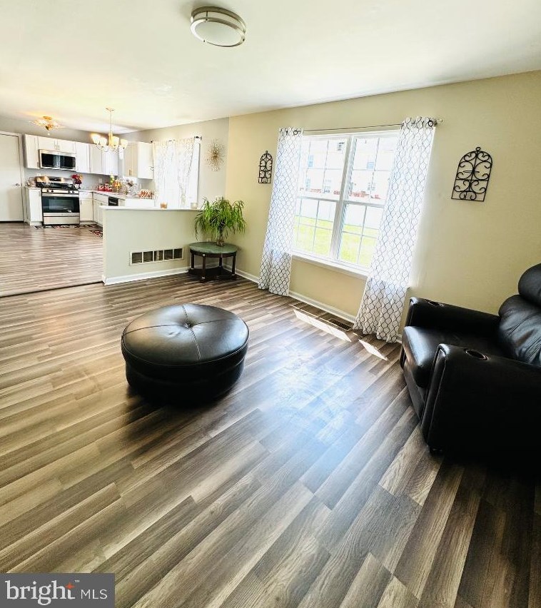 753 Staghorn Dr, New Castle DE  19720-7652 exterior