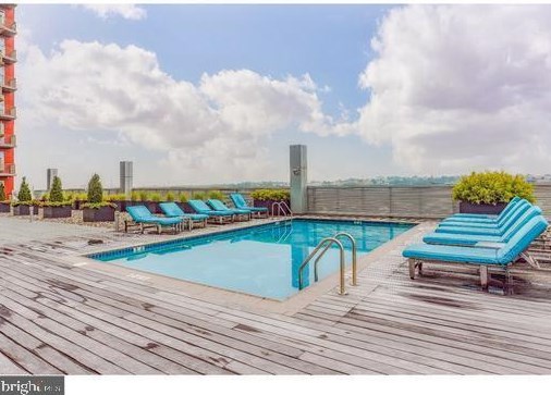 105 Christina Landing Dr, Wilmington DE  19801-5200 exterior