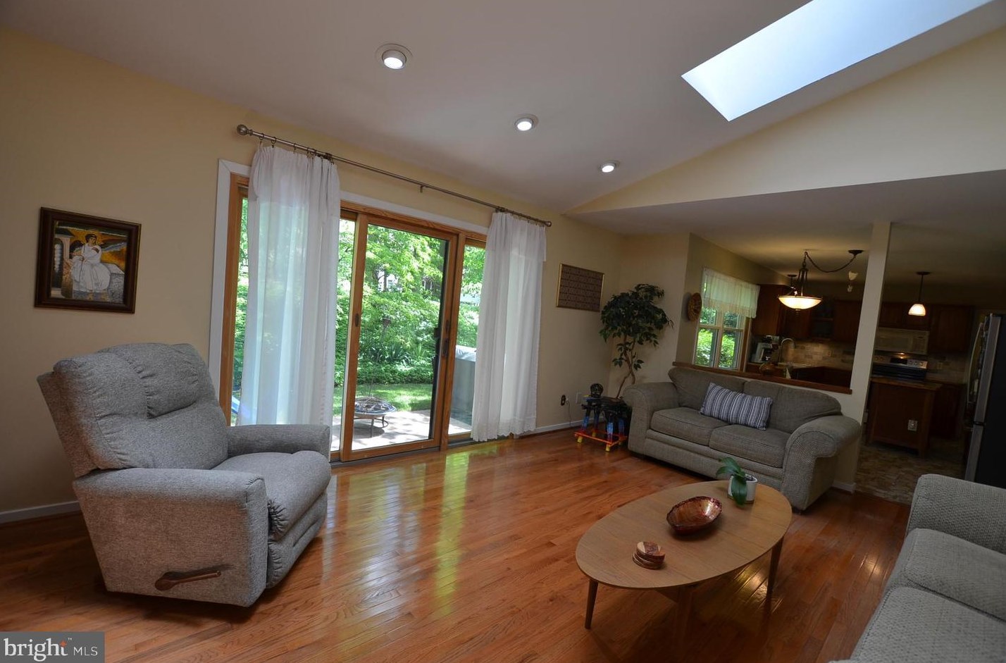 131 Fairhill Dr, Wilmington DE  19808-4310 exterior