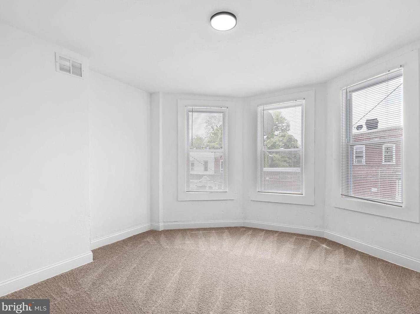 307 24th St, Wilmington DE  19802-4135 exterior