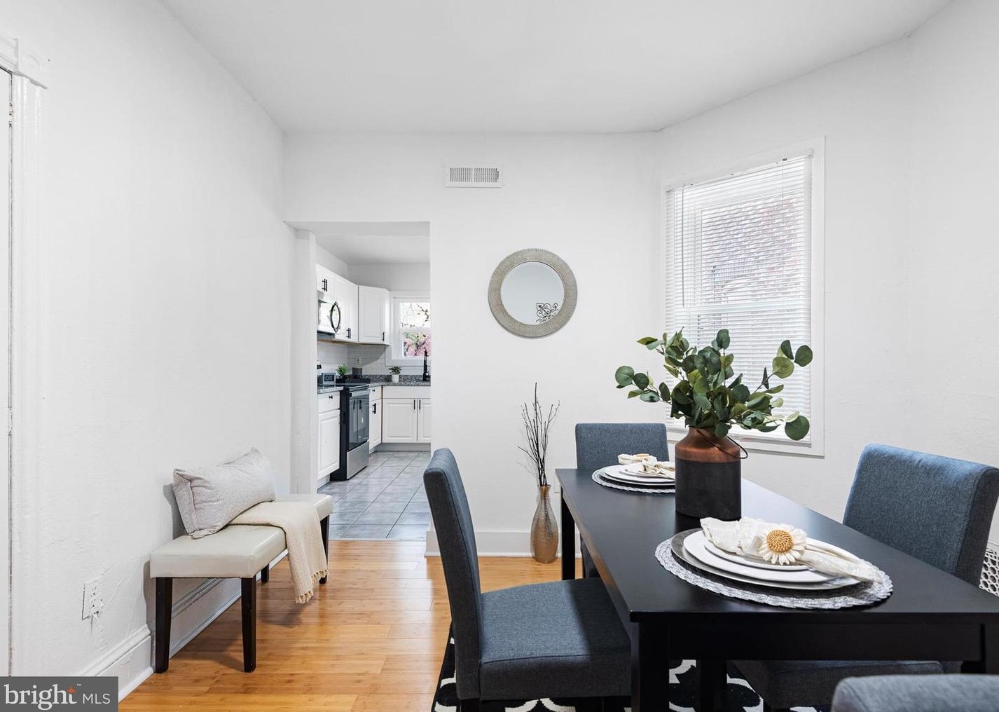 307 24th St, Wilmington DE  19802-4135 exterior