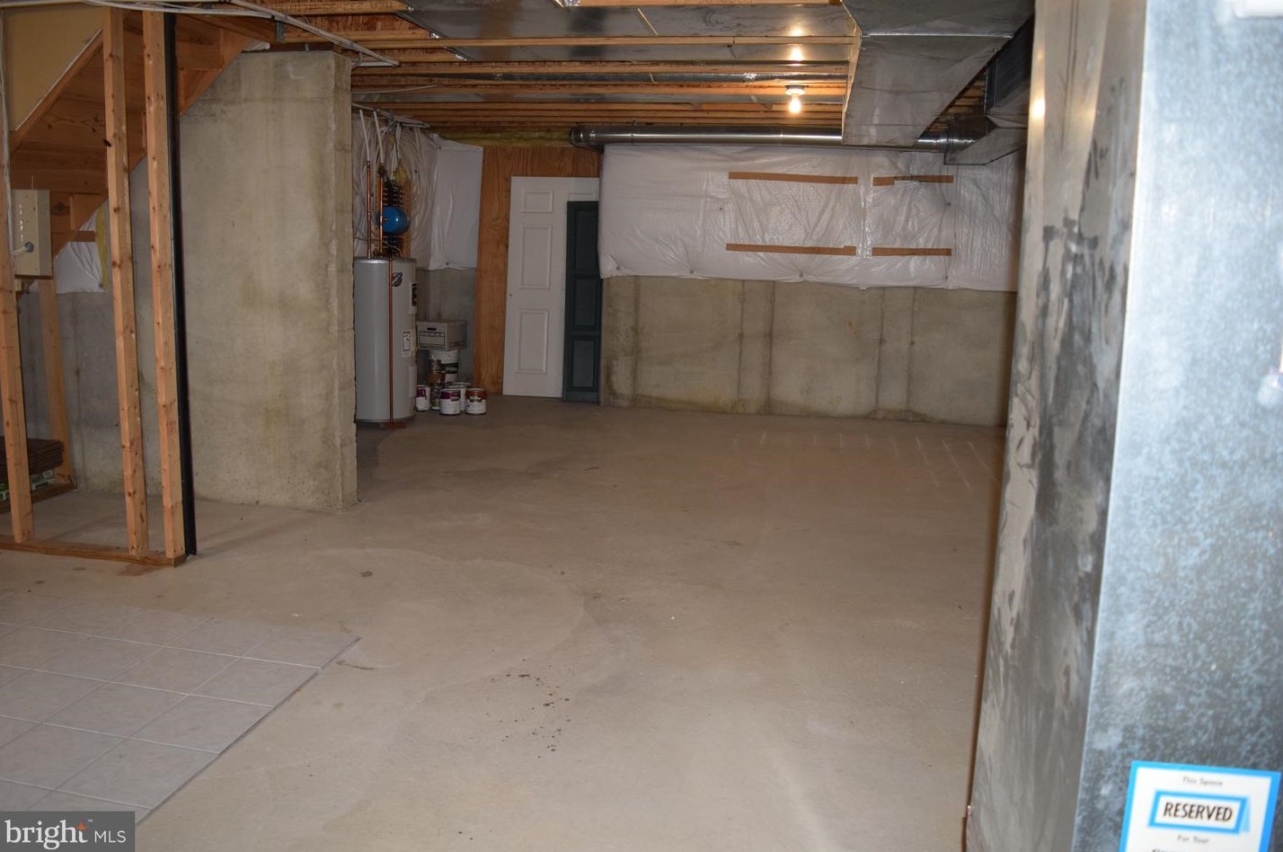 4 Lotus Cir, Bear DE  19701-6320 exterior