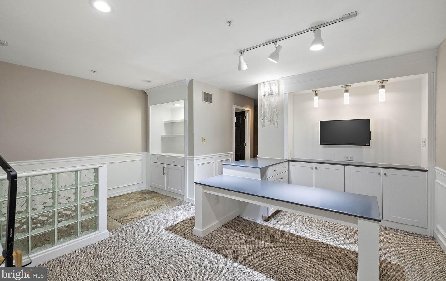 1205 Shallcross Ave, Wilmington DE  19806-3119 exterior