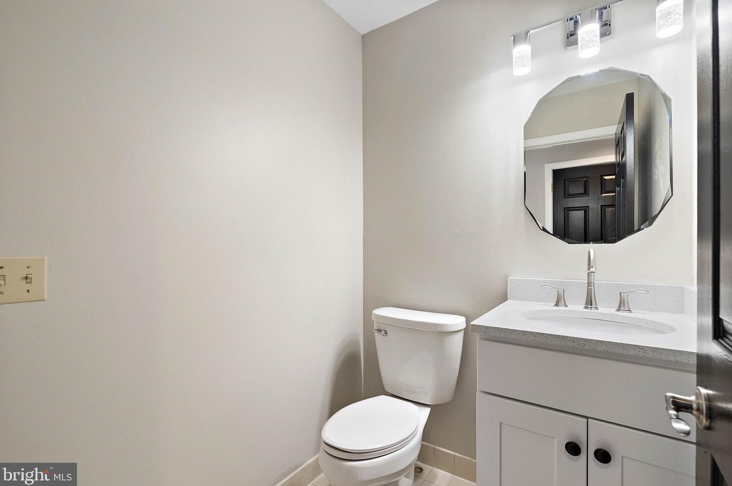 1205 Shallcross Ave, Wilmington DE  19806-3119 exterior