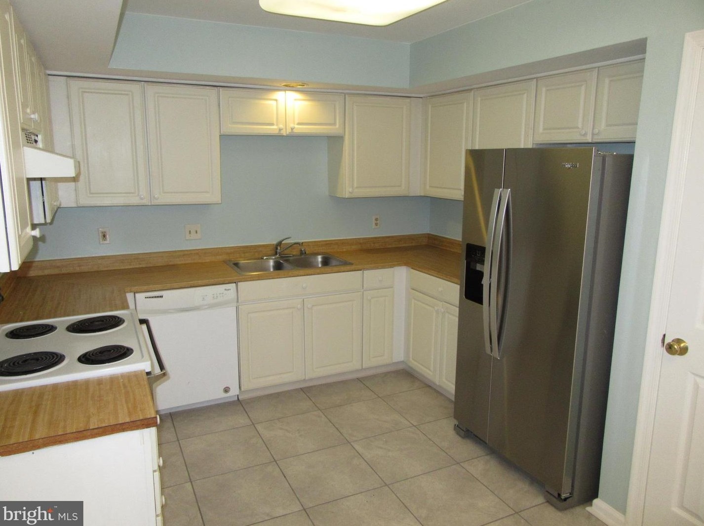 116 Attic Ct, Wilmington DE  19808-1139 exterior