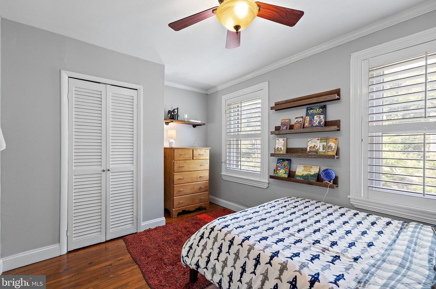 2422 Riddle Ave, Wilmington DE  19806-2127 exterior