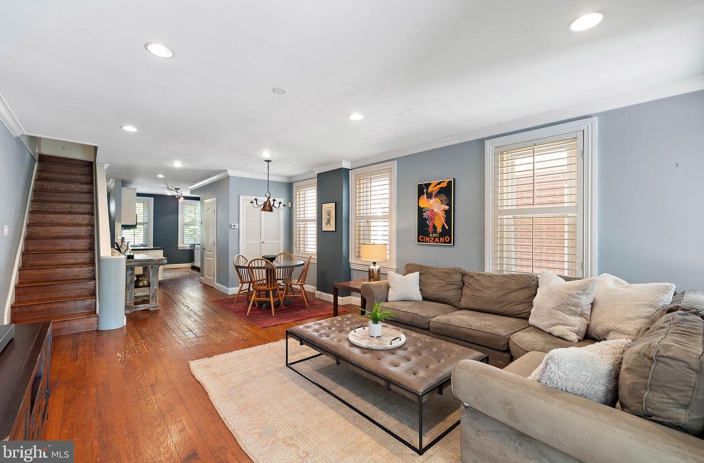 2422 Riddle Ave, Wilmington DE  19806-2127 exterior